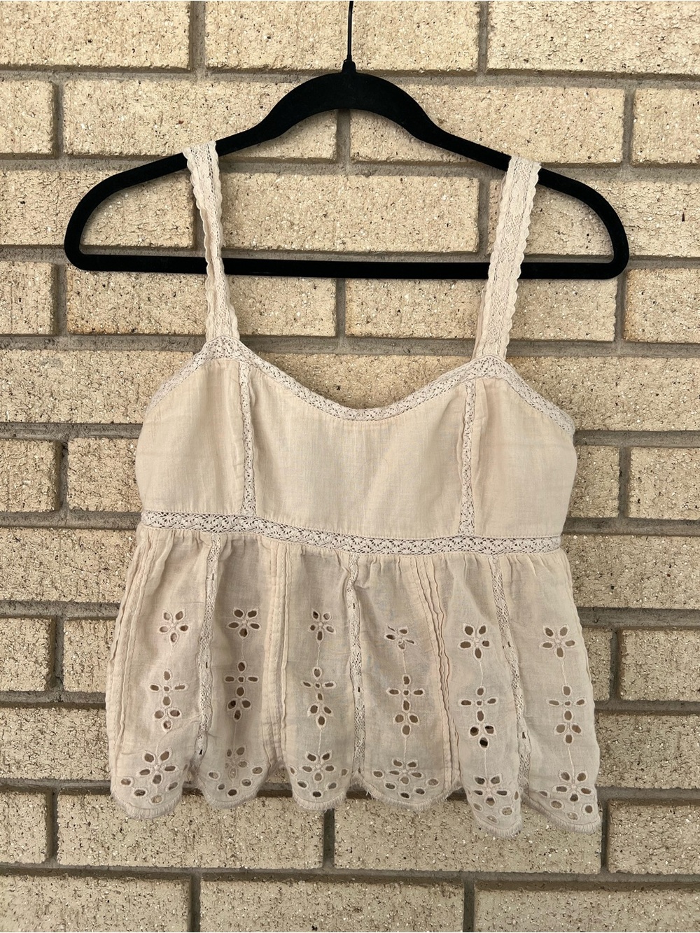 American Eagle Outfitters Cream Eyelet Lace Cami